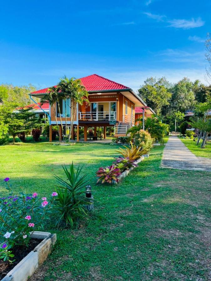 Rimlay Bay View Villa Ко Яо Ной Екстериор снимка
