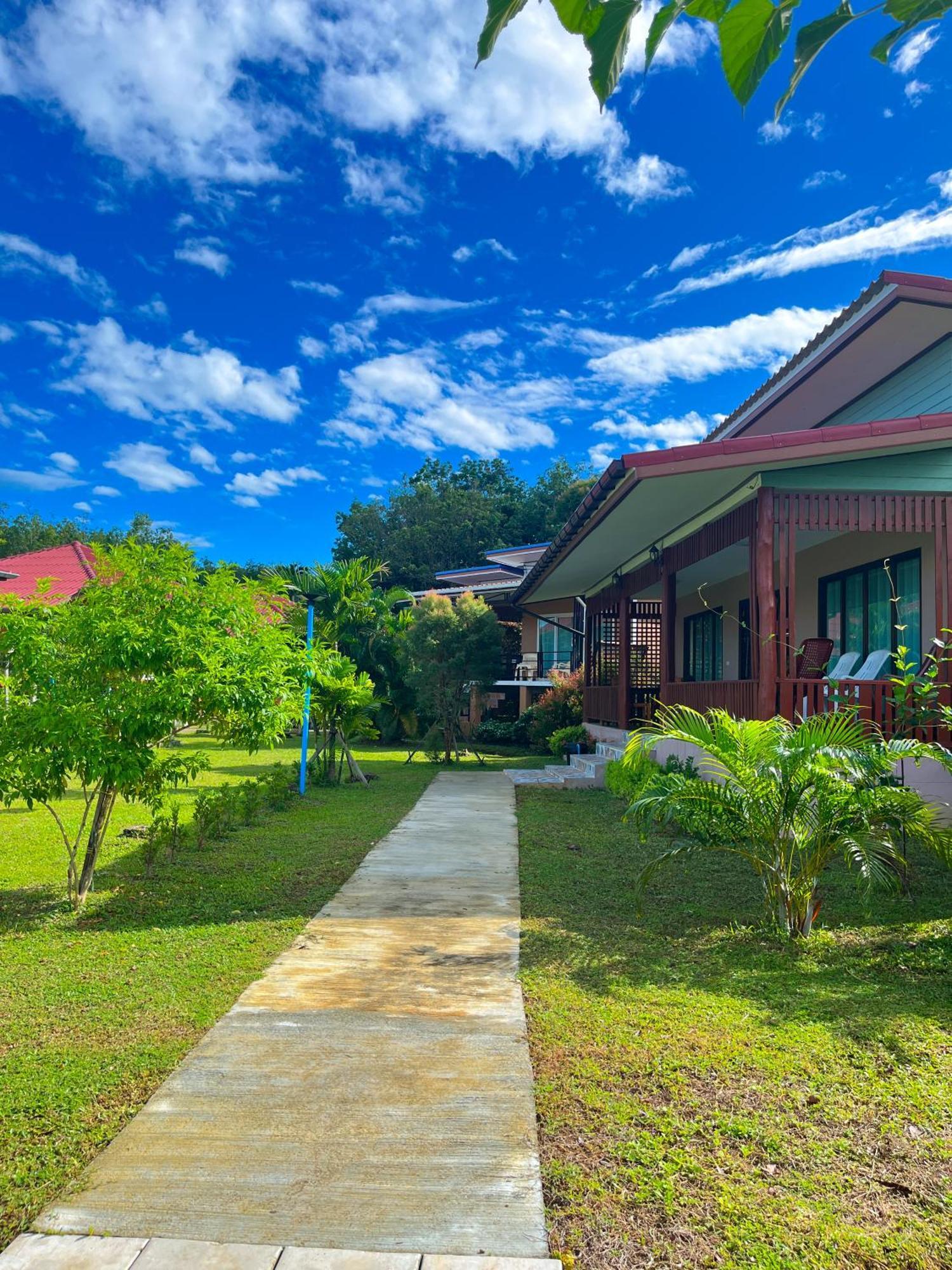 Rimlay Bay View Villa Ко Яо Ной Екстериор снимка