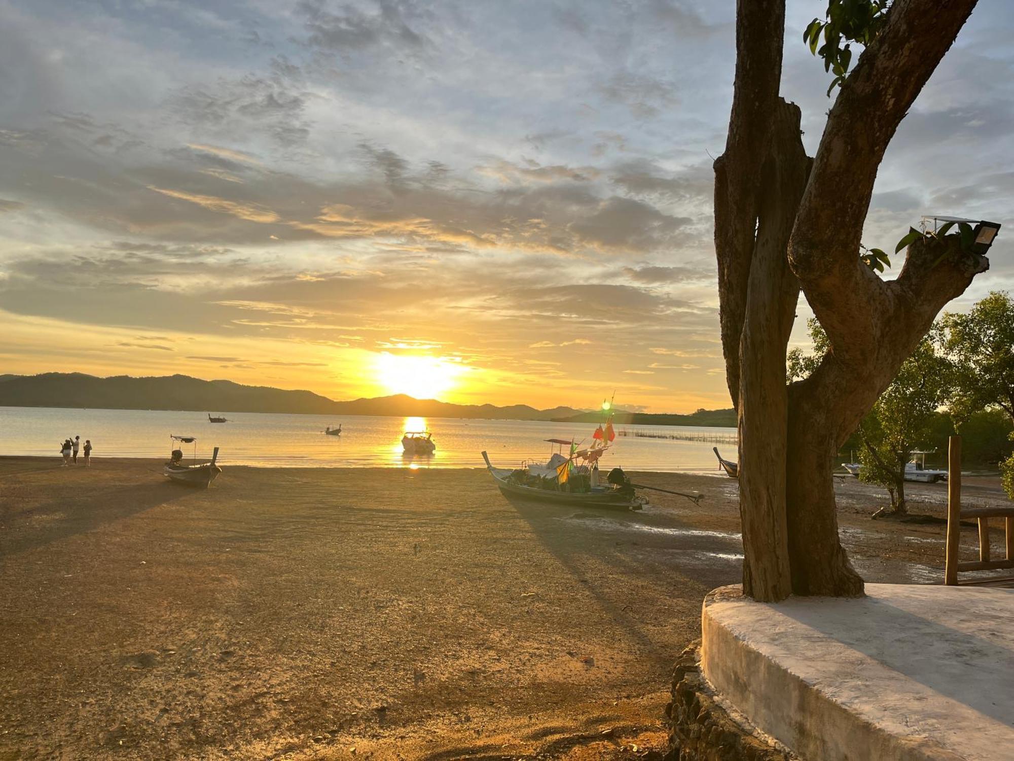 Rimlay Bay View Villa Ко Яо Ной Екстериор снимка